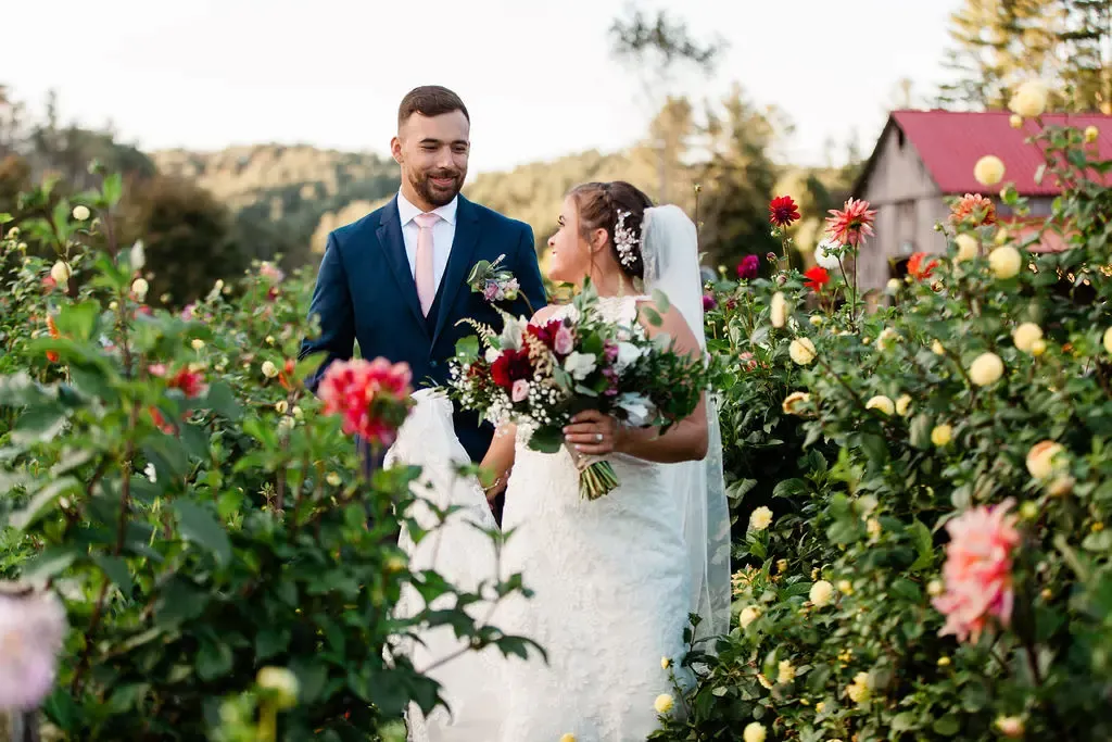 blowing rock wedding venues north carolina westglow chetola barn on new river