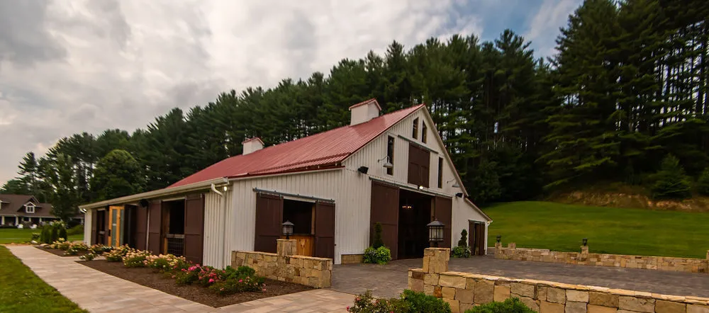 the barn on new river main barn