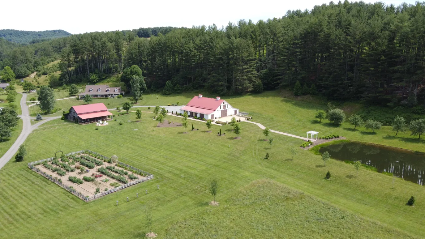 3 the barn on new river drone pics