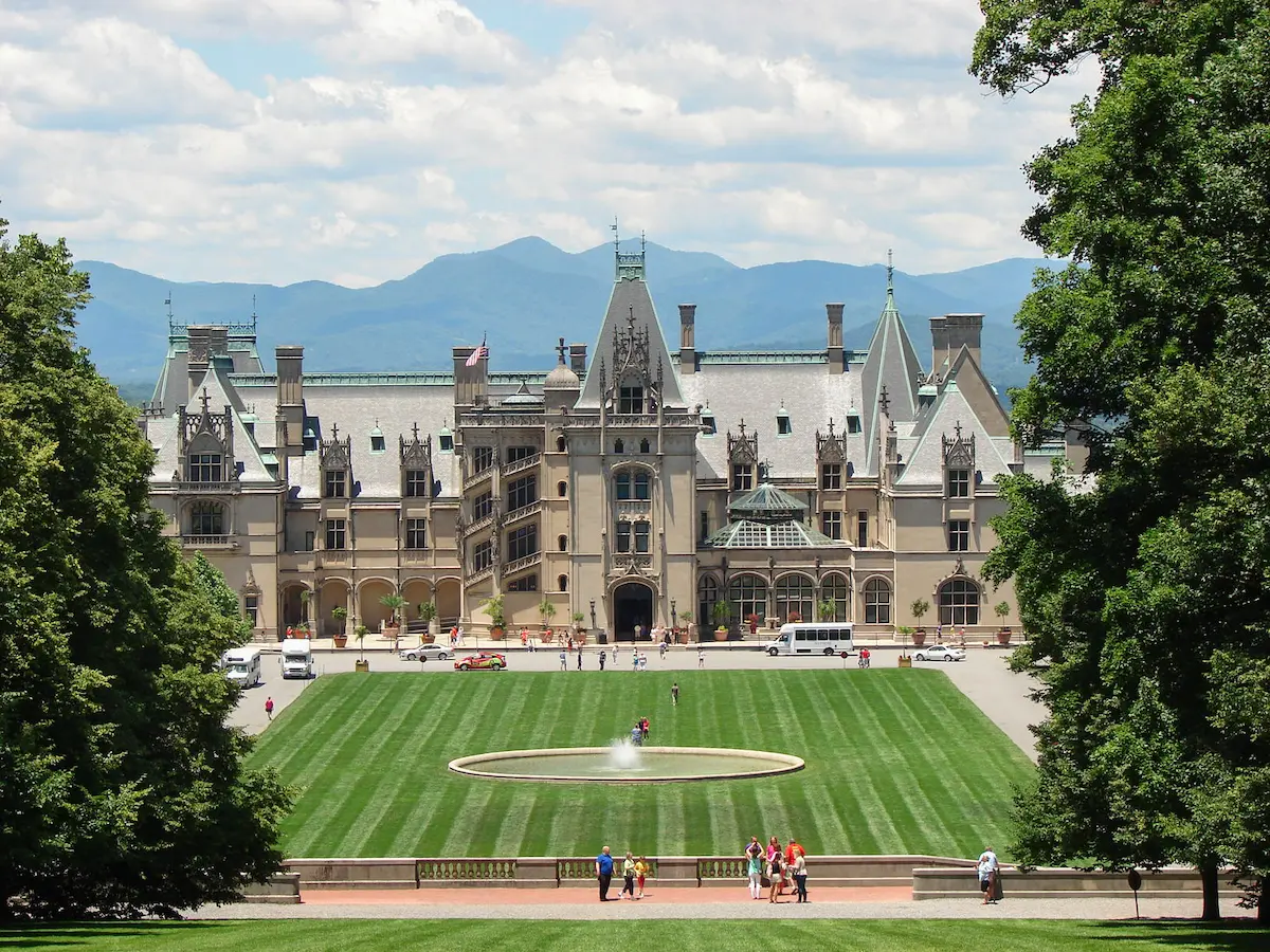 the biltmore estate in asheville nc (1)