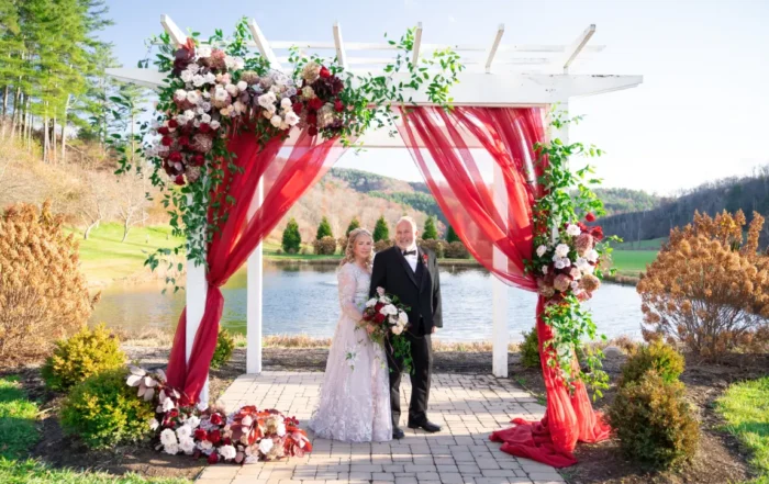 Kathy + Jeff Wedding Barn On New River Timeless